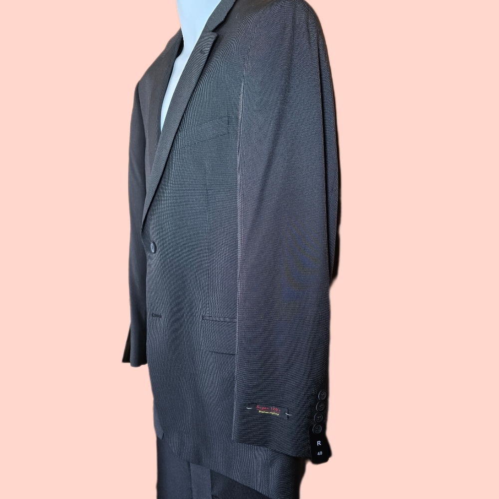 Vernon Fashion Italian Styling Suit - Picture 3 of 16